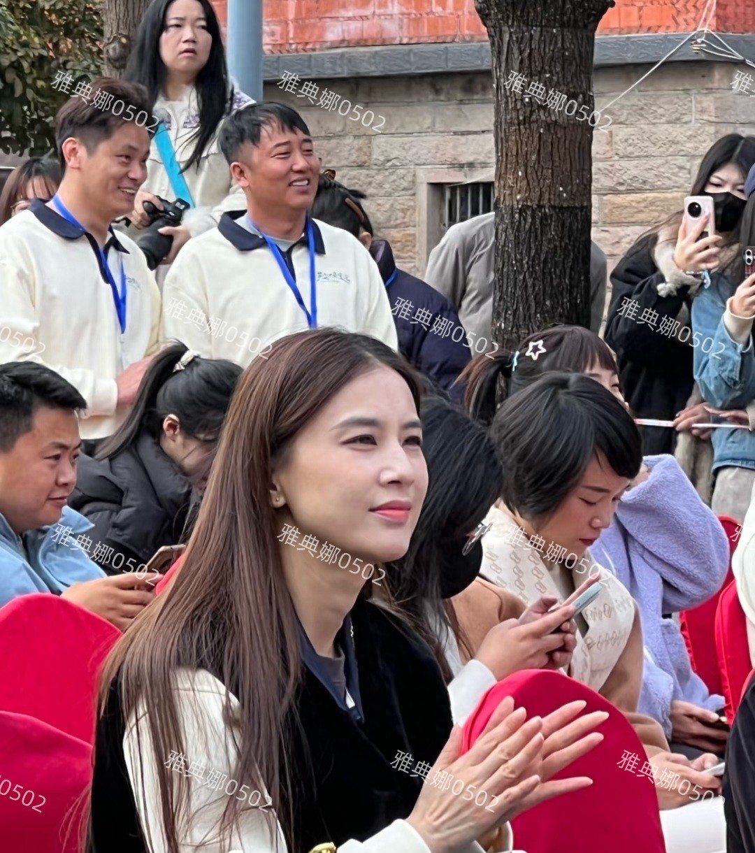 黄圣依也开始拍短剧了,她本人没网上夸的那么年轻就是40岁的状态