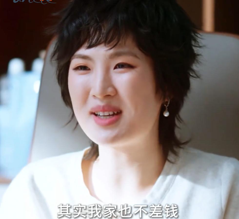 “资本家的丑孩子”收手吧！没有颜值和演技的资源咖，太可怕了！