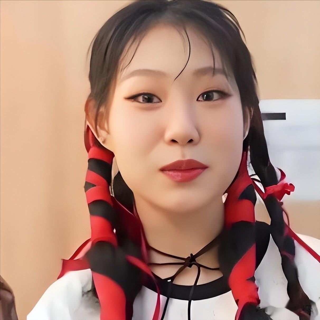 收手吧！“资本家的丑孩子”，没演技没长相，别出来丢人现眼了