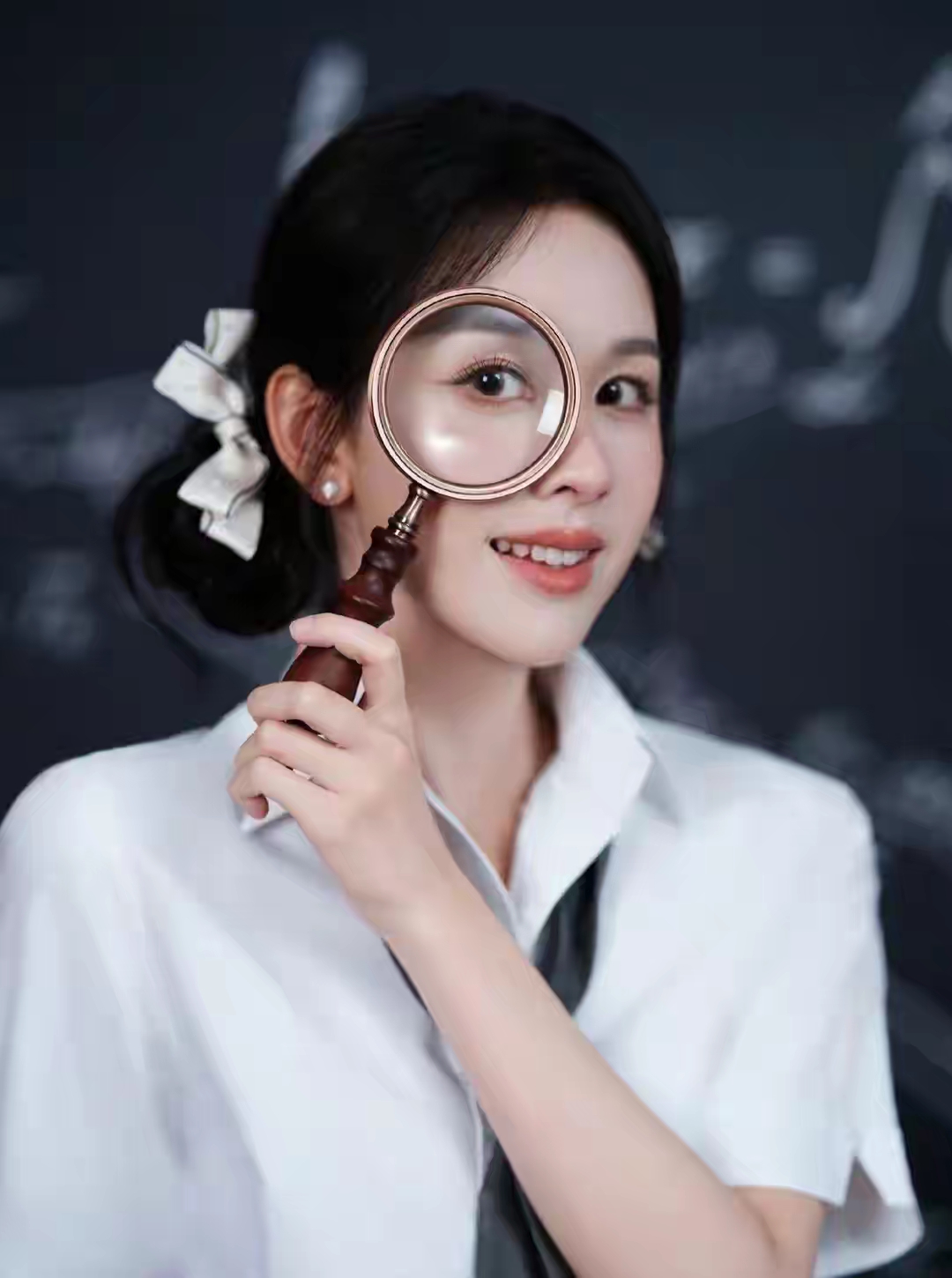 陈都灵的表演技巧真是让人叹为观止，每细微的表情变化都恰到好处