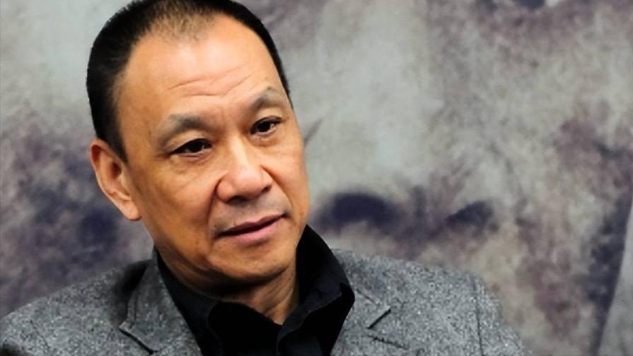王学圻近况曝光，才明白为何对簿公堂，也要和结婚40年的发妻离婚