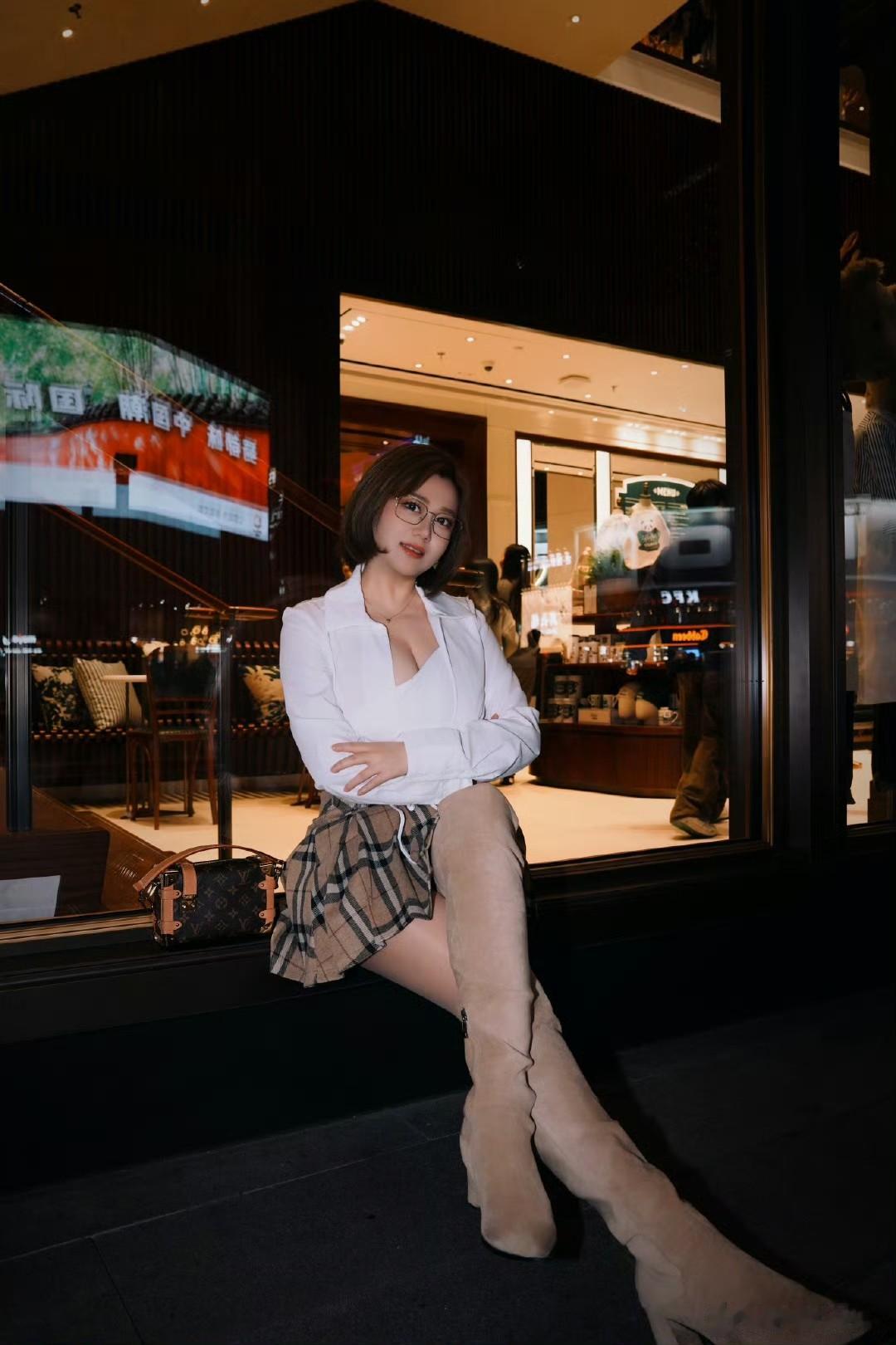 白雲，TVB的艺人身材都这么好么？