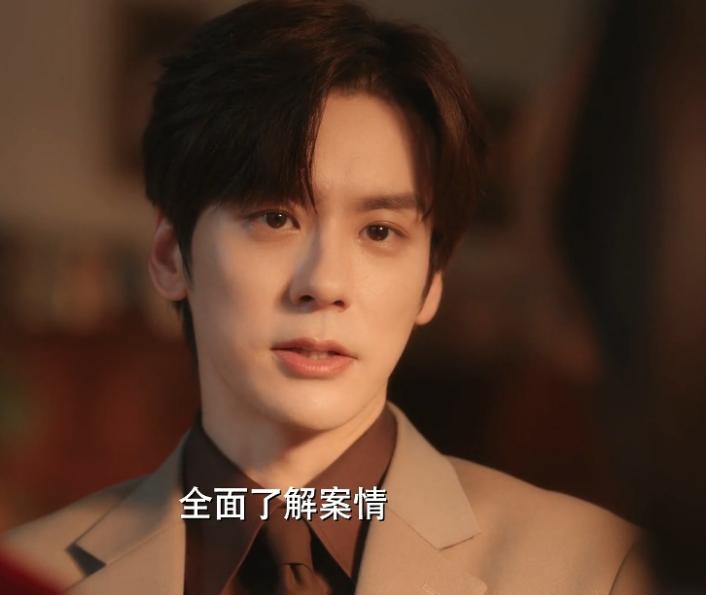 魏哲鸣新剧仅播4集，观众差评一片，理由一致：剧情老土演技油腻