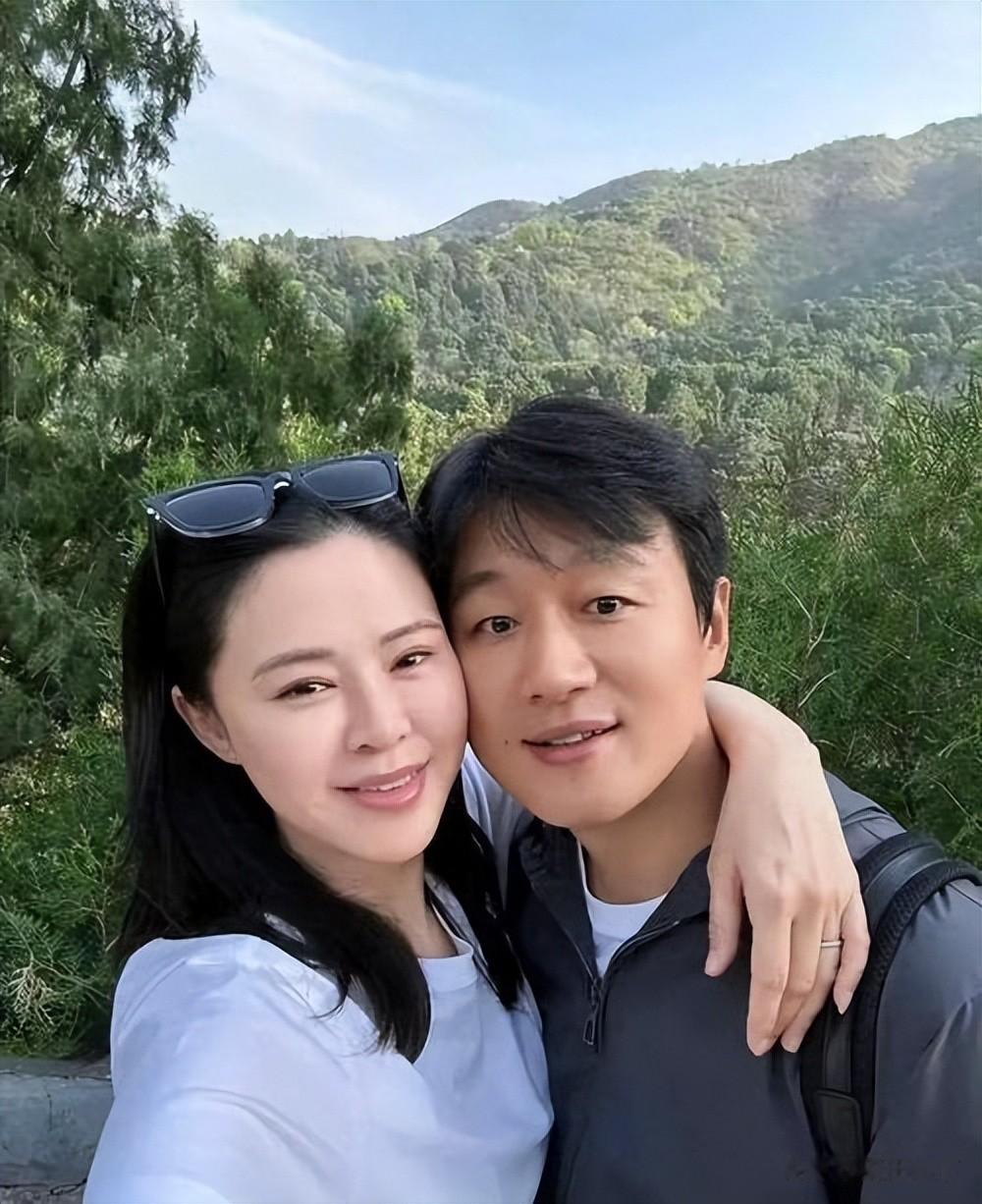 45岁佟大为\女儿\因长得太好看，被全网“禁止整容”，如今怎样了