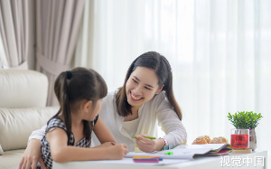 老公宁愿和豪门家族翻脸也要保住私生子，得知不是亲生的后悔哭了