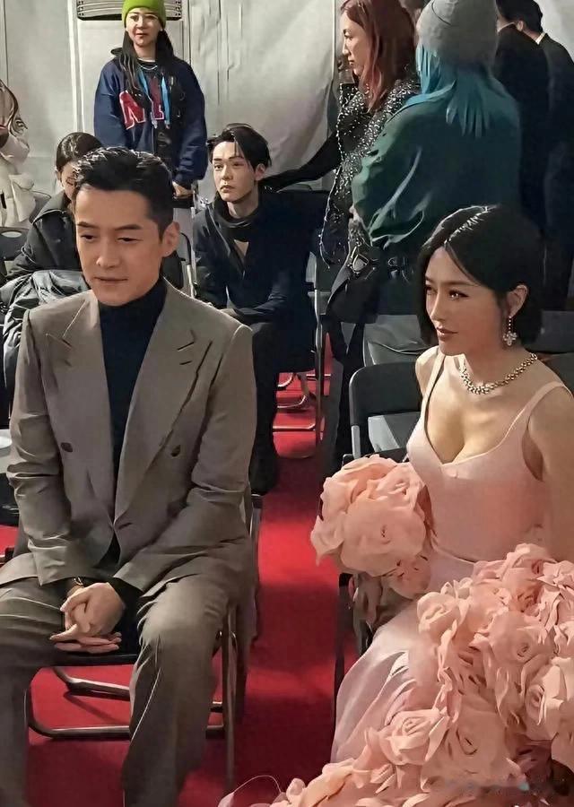 秦岚这个造型，男明星根本不敢和她对视啊