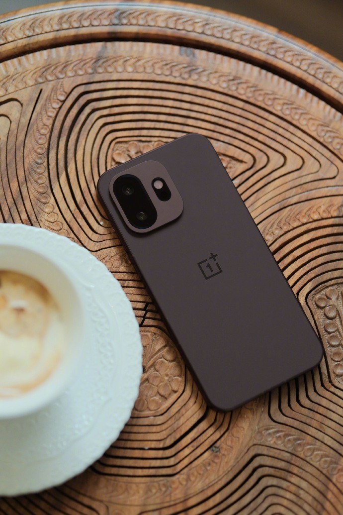 4000元檔性能之選！一加 15T打造無短板小屏主力機