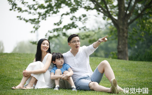 妻子带小白脸住我的房开我的车，还说我高攀她，我一个电话让她净身出户