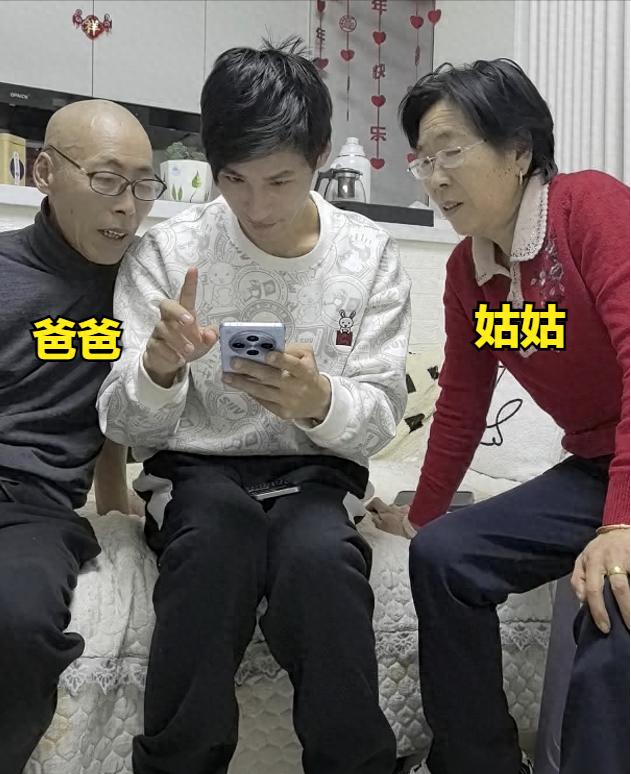 张云鹏自曝在国外曾遭欺凌，爸爸工作曝光，工资微薄名下无房产