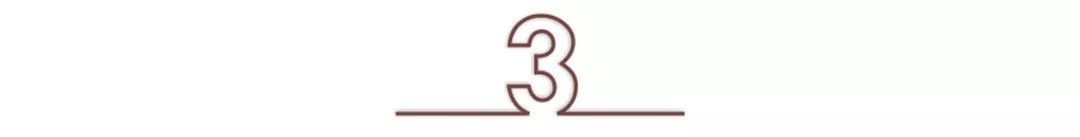 原来他俩是夫妻，丈夫是国足名宿，妻子是歌坛天后，女儿颜值超高