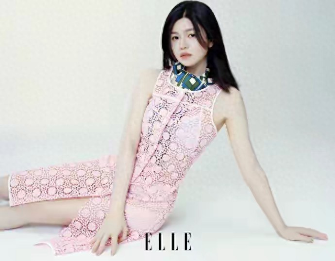 陈妍希开春封面大片写真,韵味十足的小阿姨