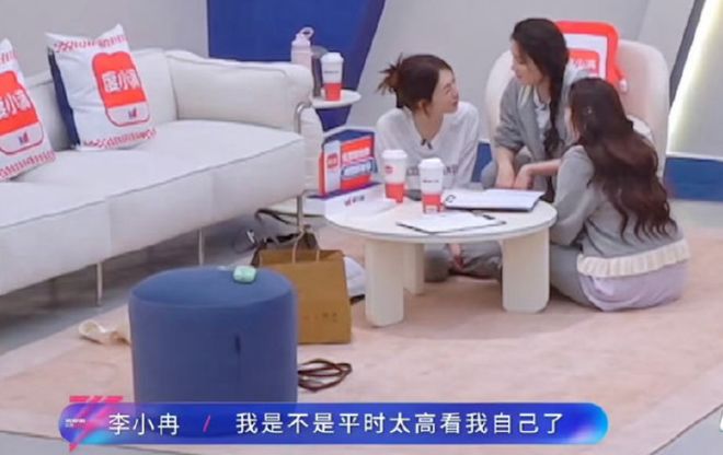 何润东隔空翻红