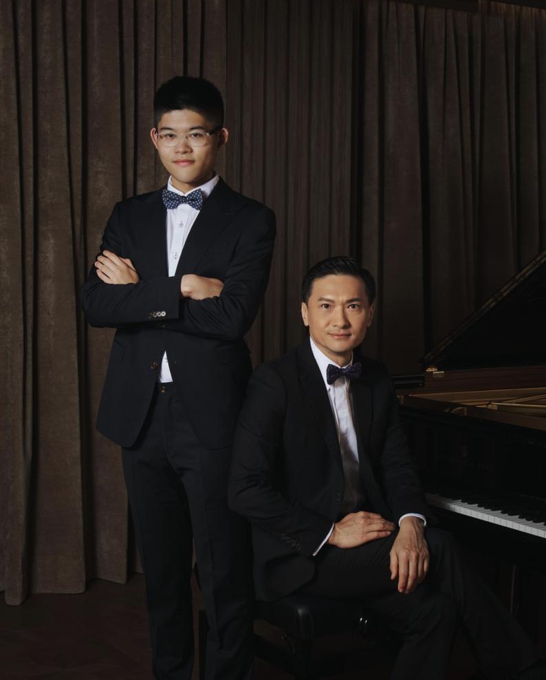 陈锦鸿18岁自闭症儿子罕露脸，公开演出成钢琴家，陈锦鸿一脸自豪