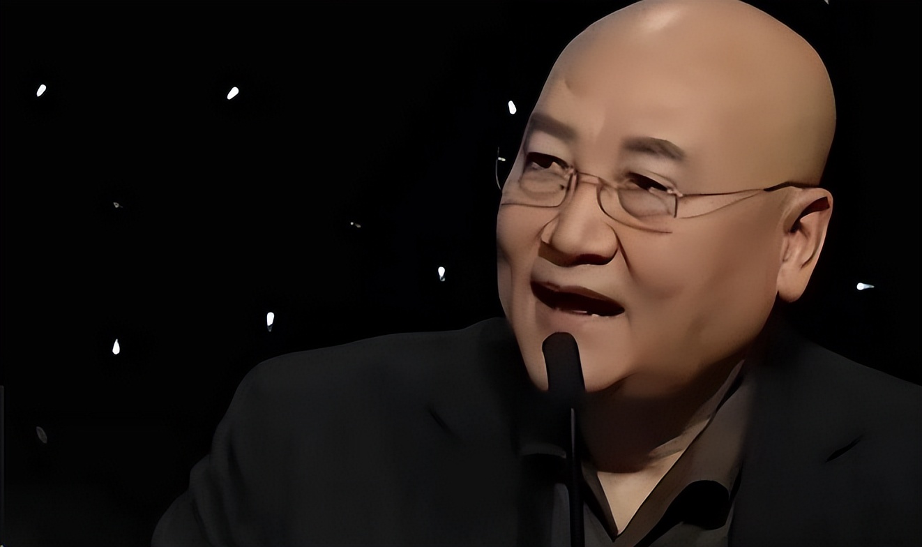 遁入空门？迟重瑞寺庙诵经，送妻后被曝皈依，百亿遗产说扔就扔