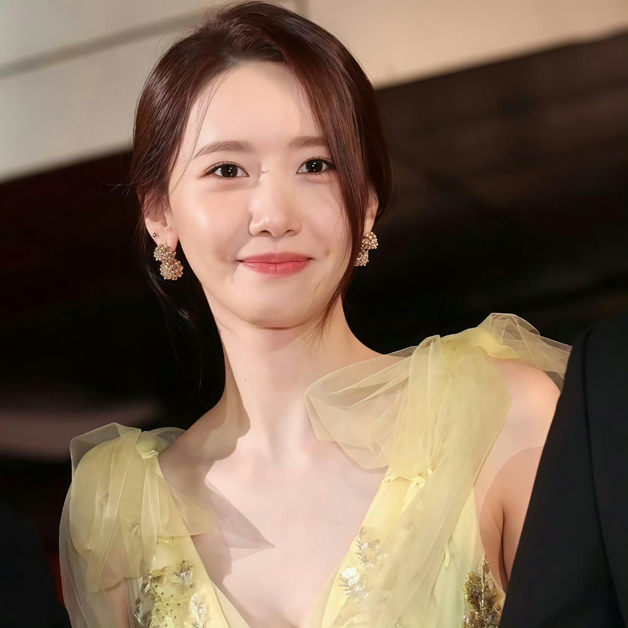 林允儿这种身材在韩国能排榜首吗？ ???