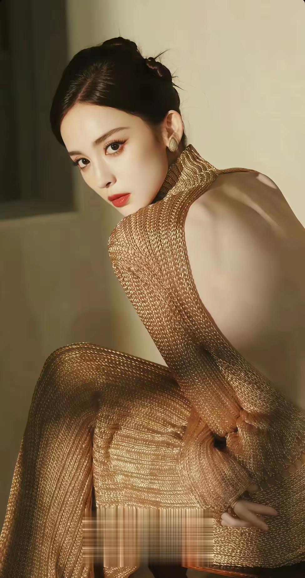 美女壁纸第4696期—古力娜扎