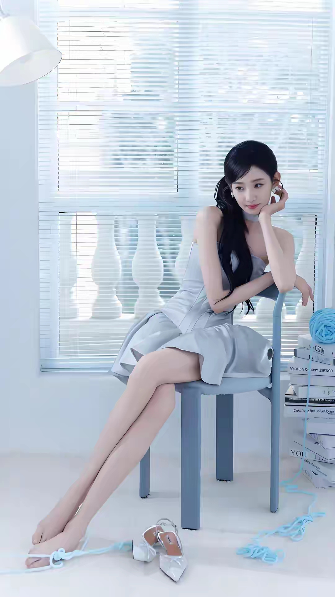 张艺凡‖清姿如仙玉,一笑落星河