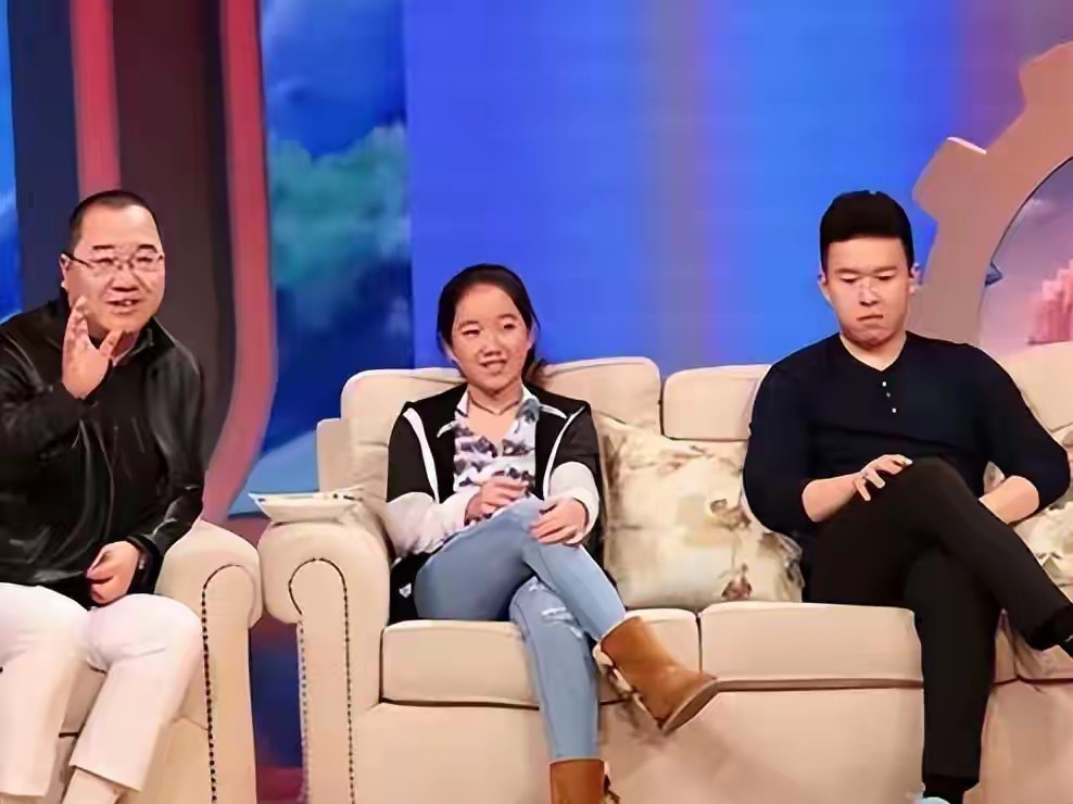 谌容去世才两年,再看嫁给英达28年的梁欢,还真应了冯小刚那句话