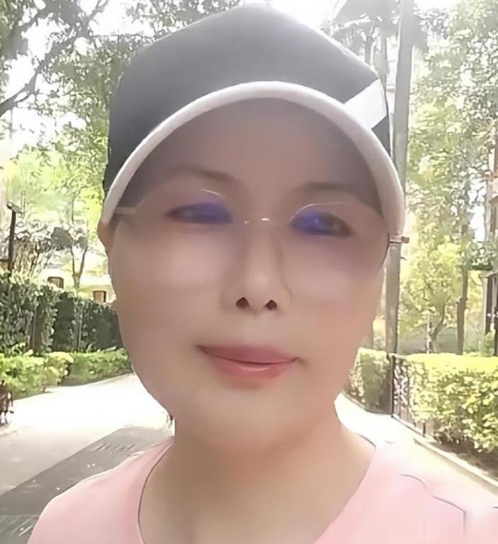 豪门家事难！汪家舆论终于反转，小杨阿姨开心高歌，马筱梅仍委屈