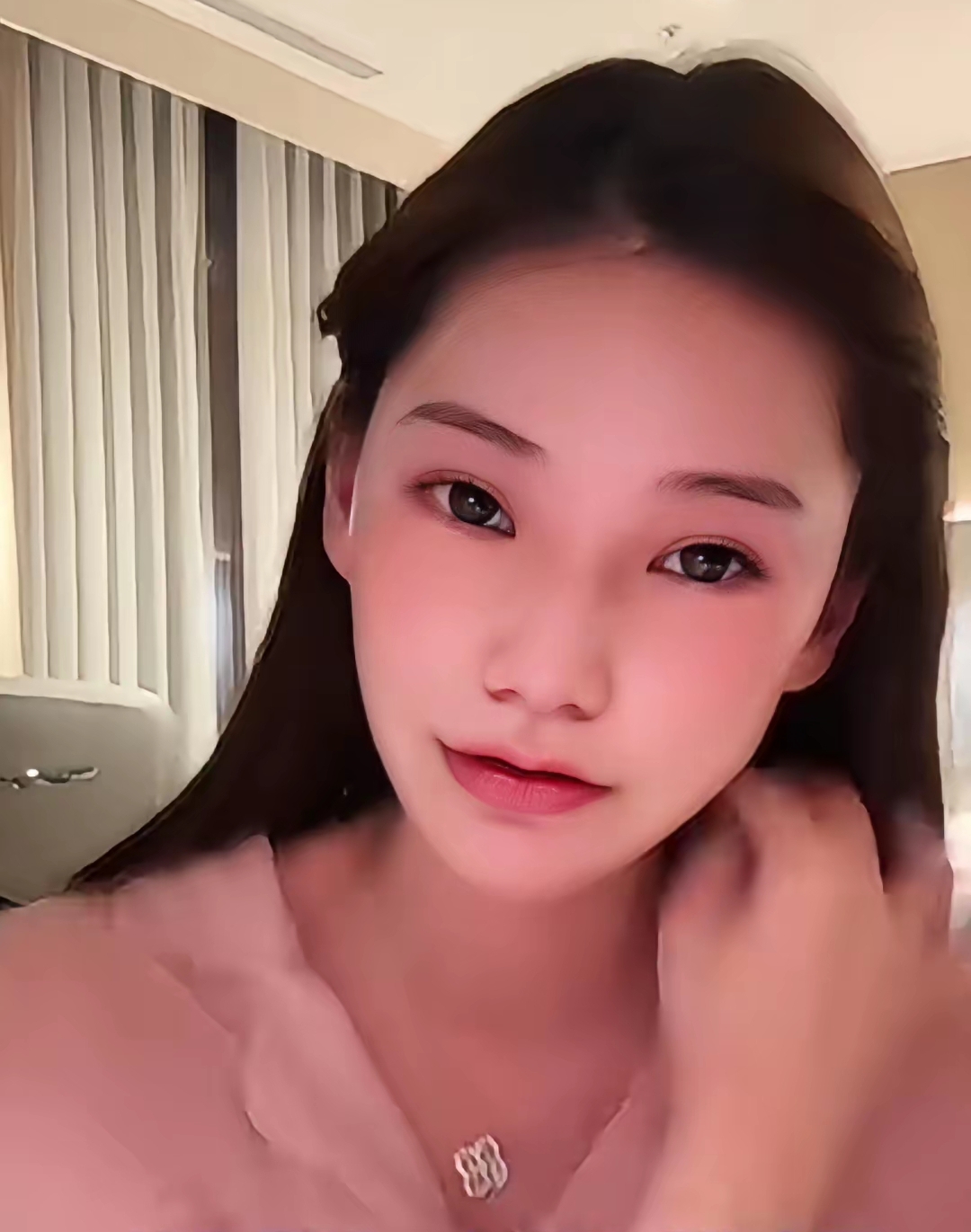 马筱梅官宣！汪宝儿满月酒定台北，百日宴办北京，两手抓情商获赞