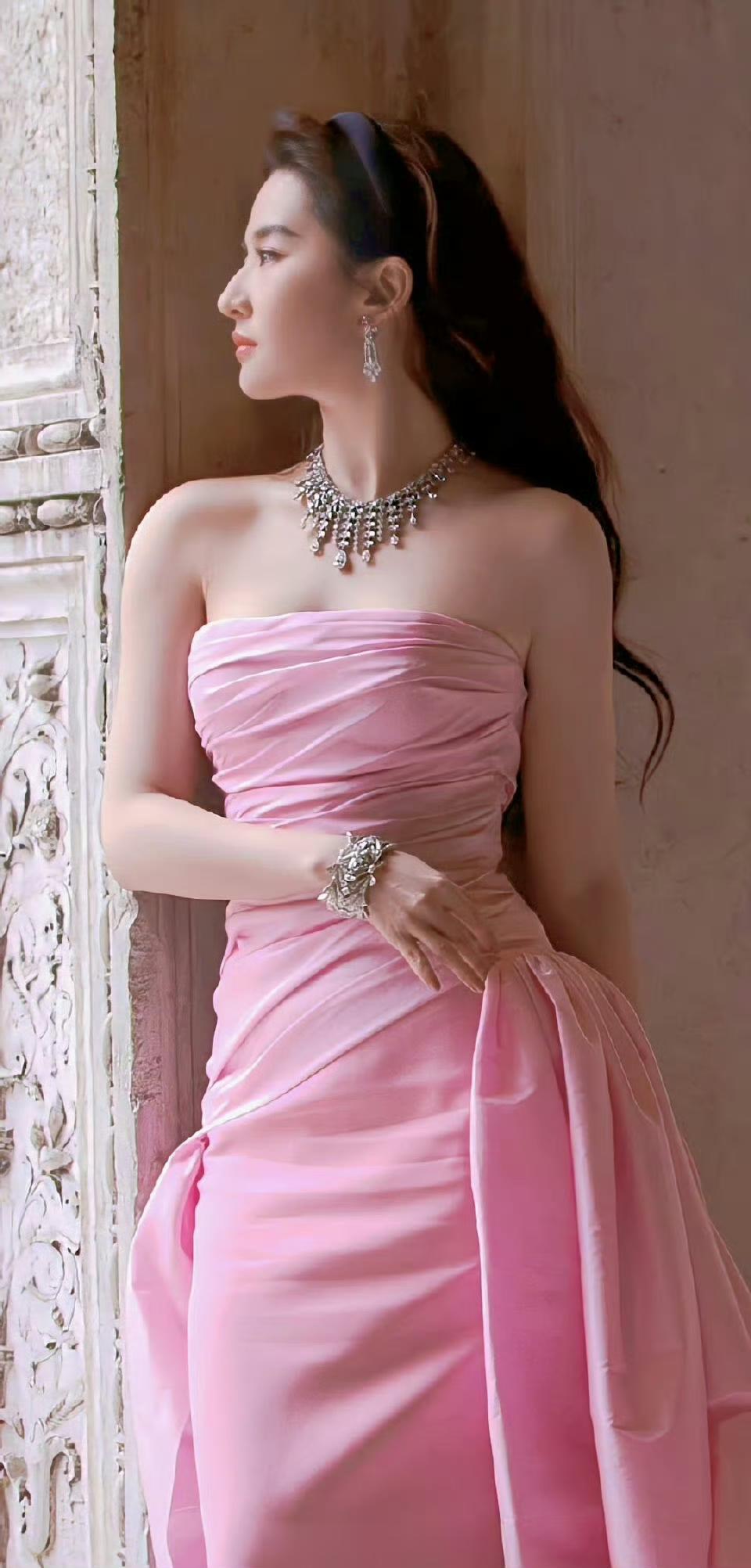 刘亦菲 粉红小公主