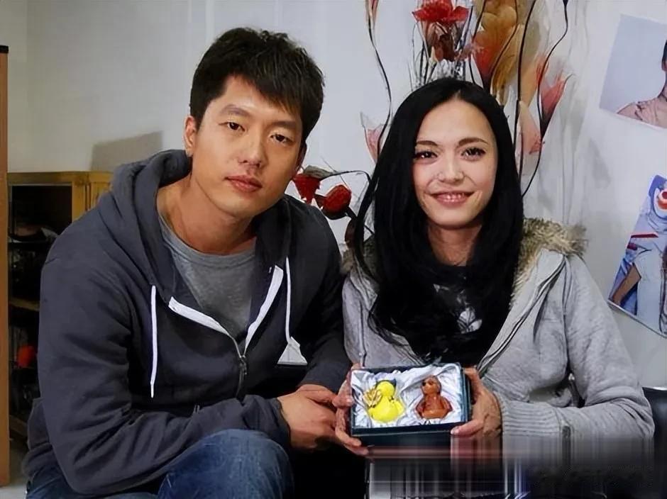 姚晨和曹郁的离婚内幕曝光，前夫凌潇肃恨了15年，如今终于解气了