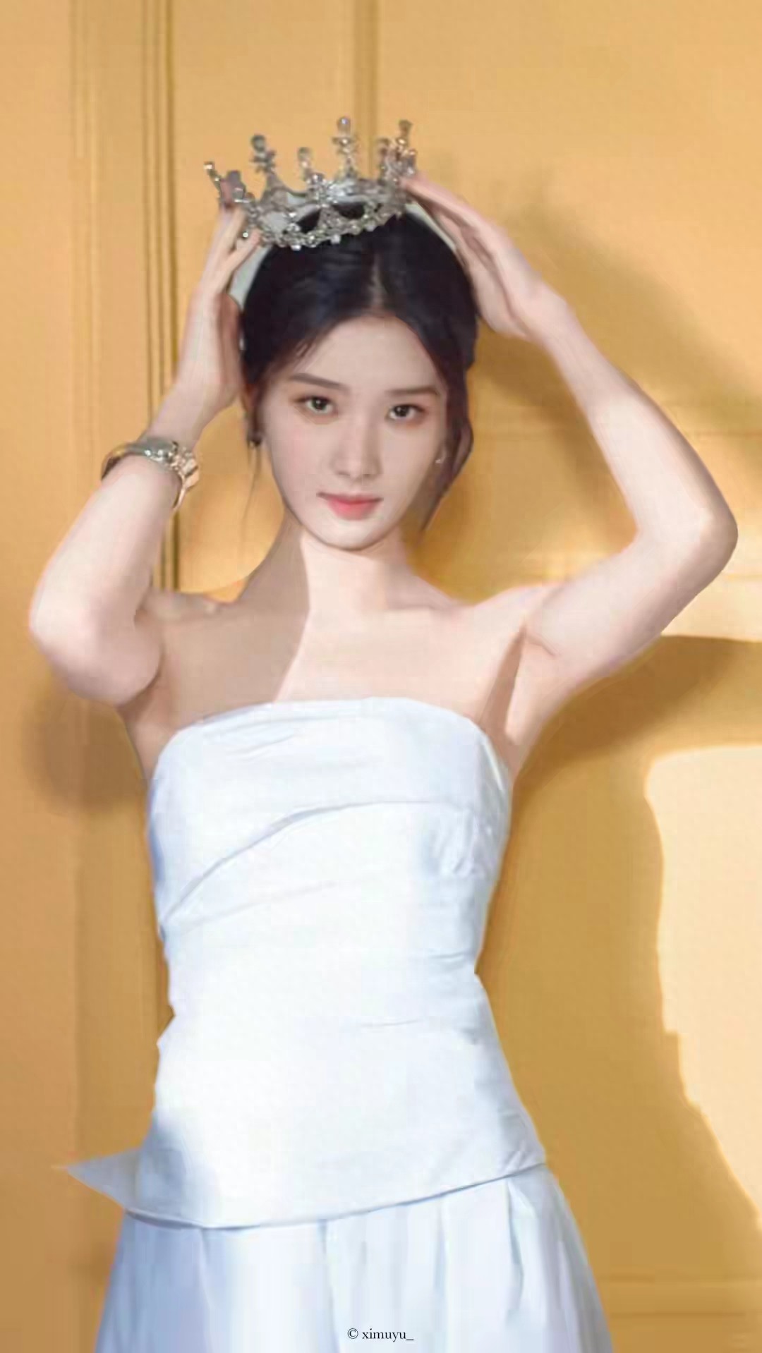 卢昱晓，美到心巴的女神