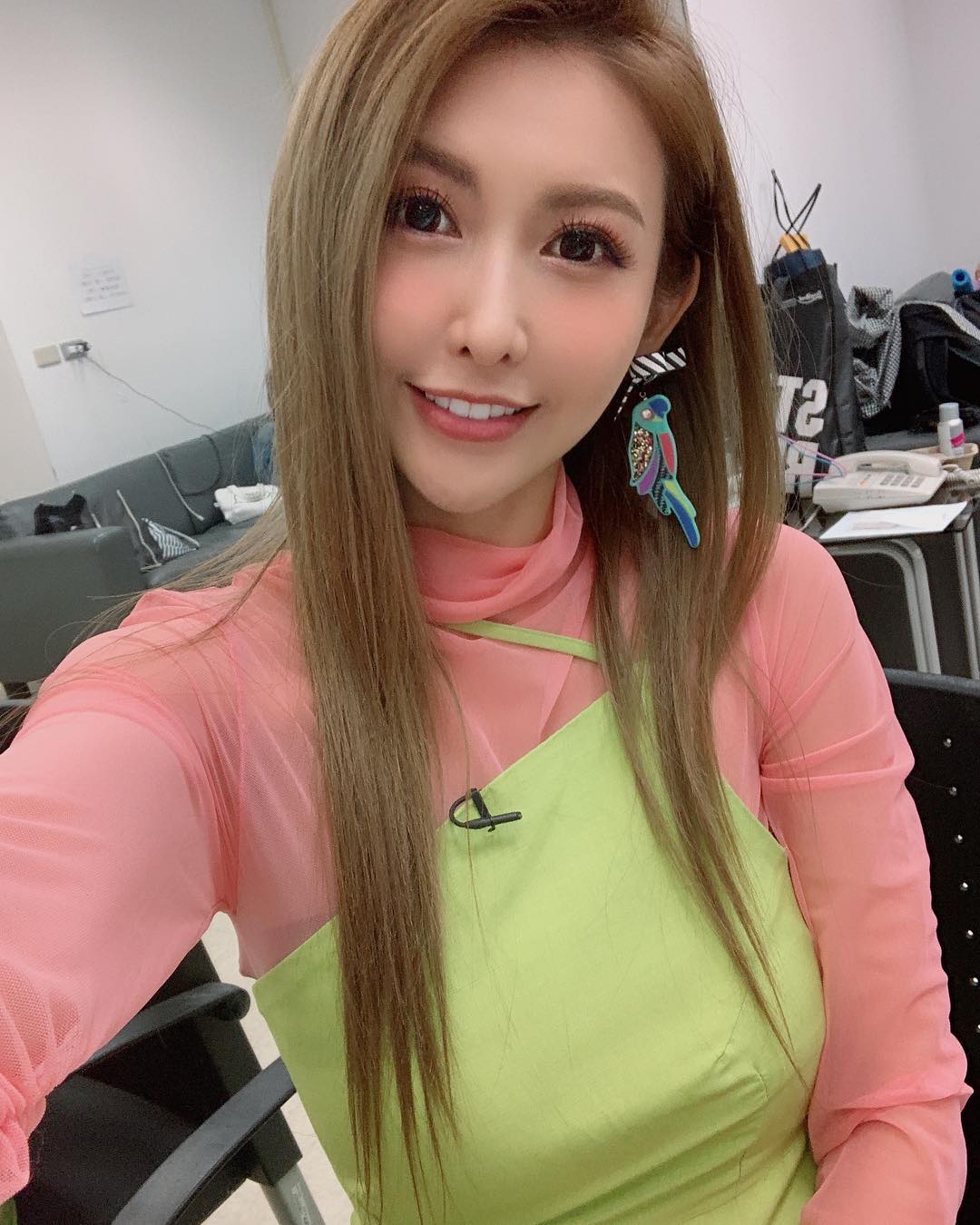 台湾知名女星因感情风波淡出娱乐圈，嫁上海医生专心相夫教子