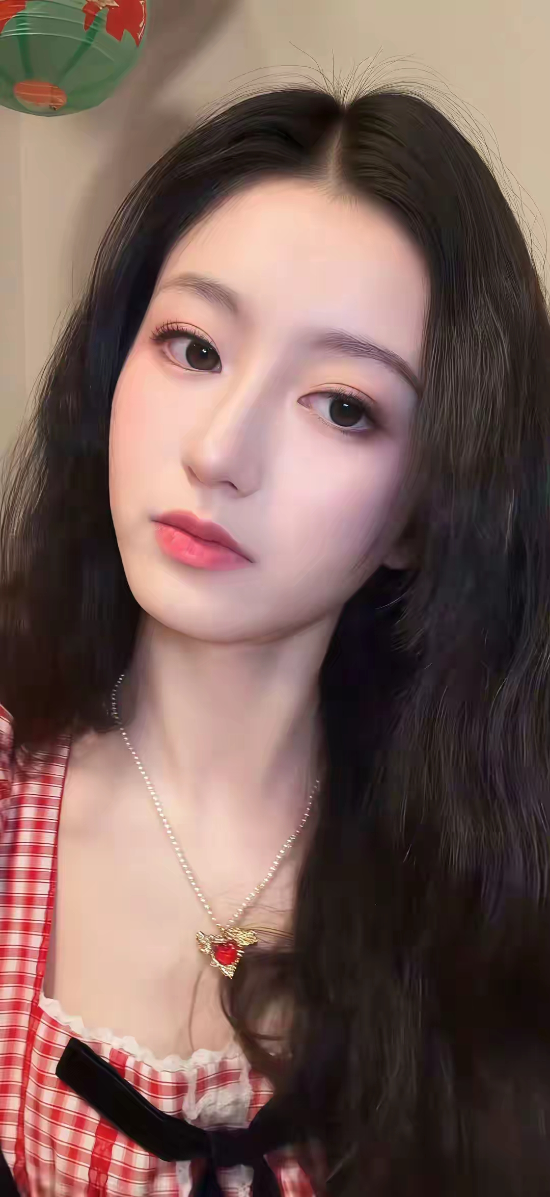 裴佳欣近距离自拍,清纯又迷人