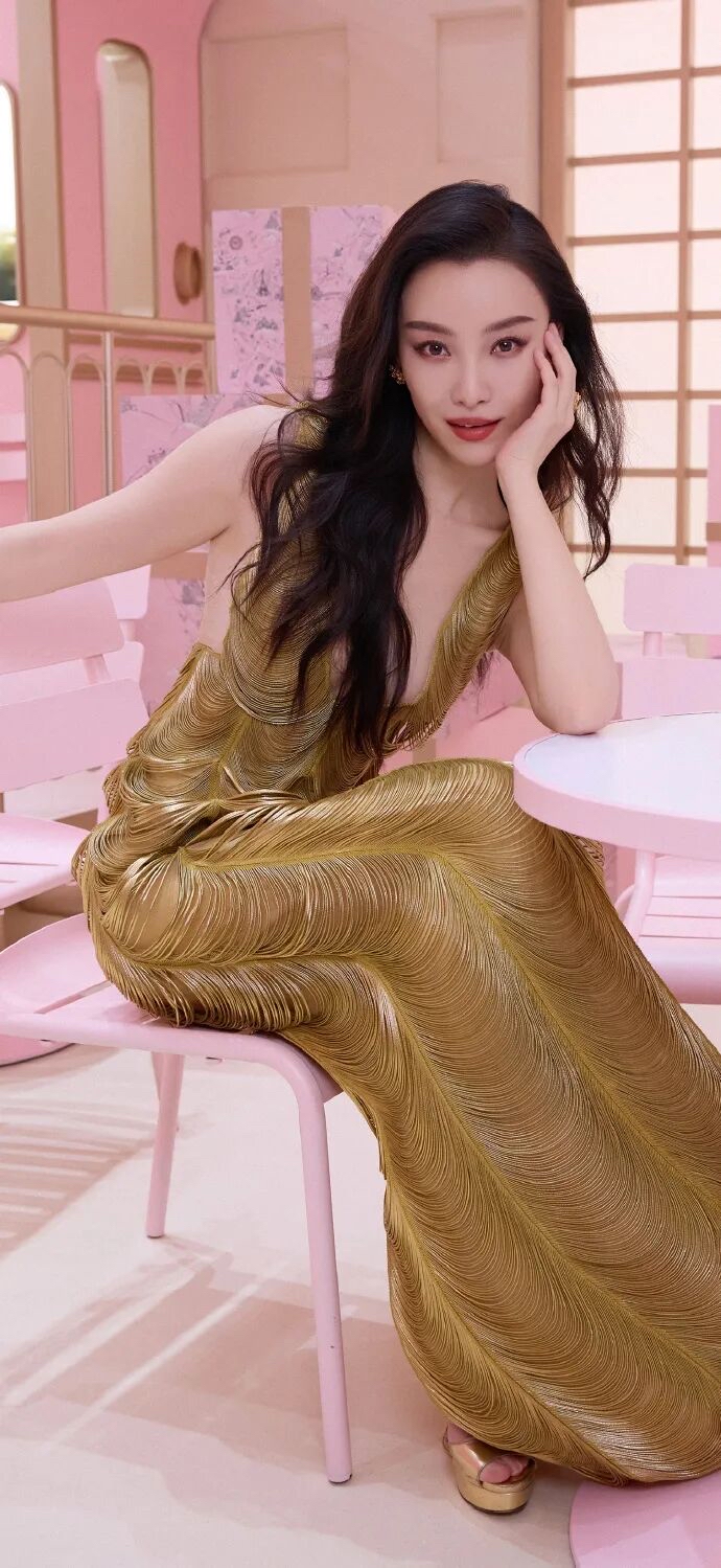 美女壁纸第5222期—倪妮