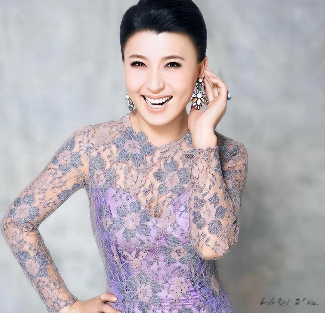 闫学晶彻底玩完，事件里最惨的不是她母子，而是一个没关系的人