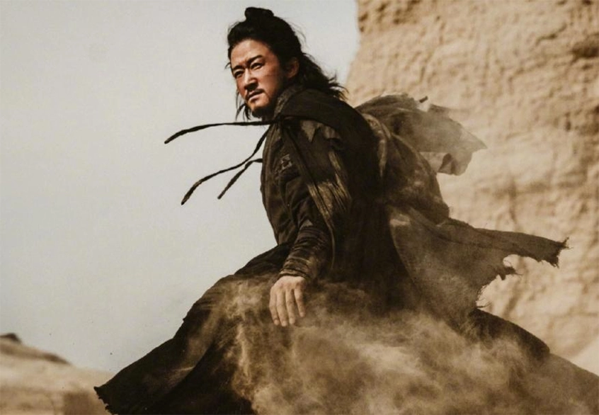 春节档三强厮杀,张艺谋翻车,《镖人》靠自来水,沈腾凭啥独吞半壁票房?