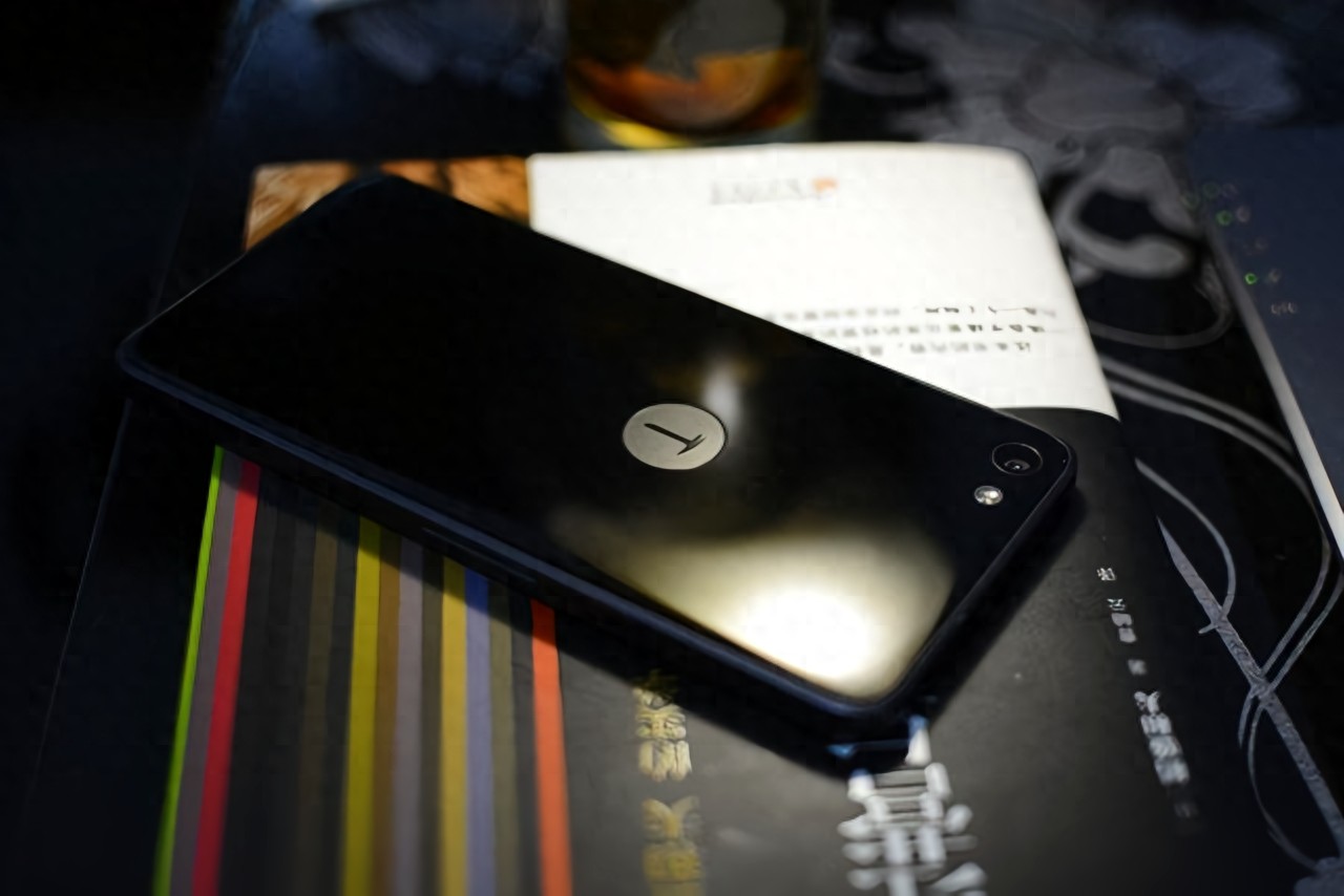 好東西就該貴，但大眾不認！復盤羅永浩做手機，「錯」在哪