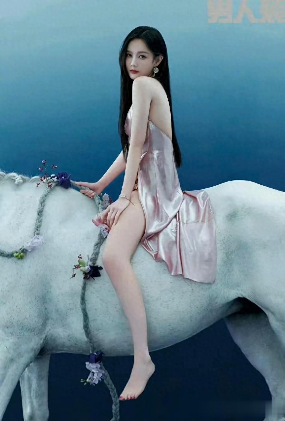 视觉盛宴！李一桐写真分享