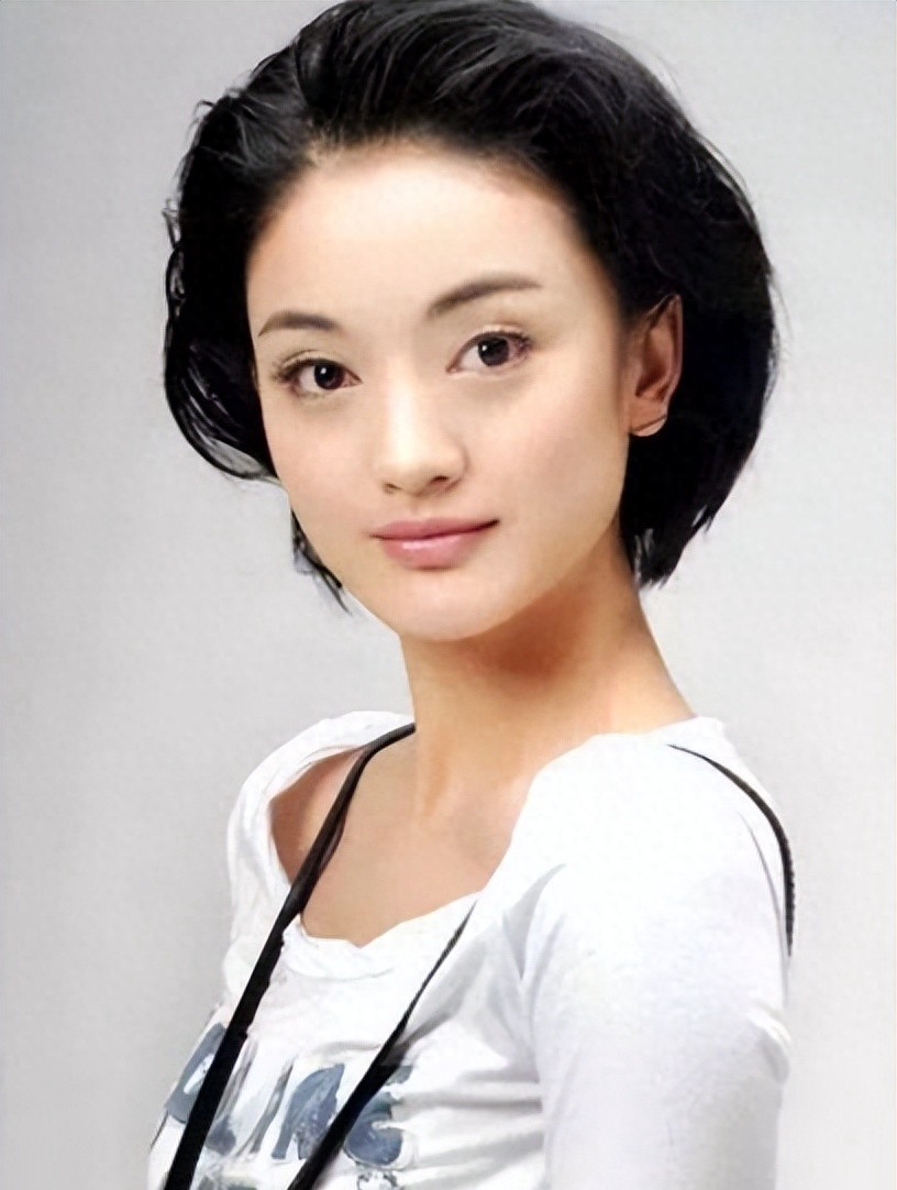 出道20年不温不火，嫁上海顶级富豪为妻，如今生双胞胎成人生赢家