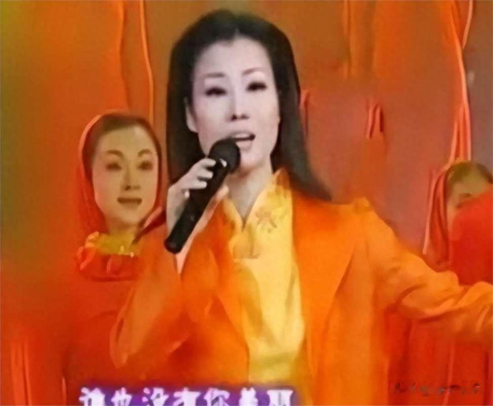 天哪！小时候熟悉的歌手突然不见原来是去世了，这个人原来是她。