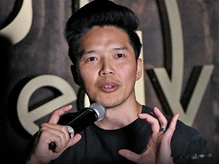 突发！42岁好莱坞亚裔男星因罕见癌症去世，留下孤儿寡母惹人痛心