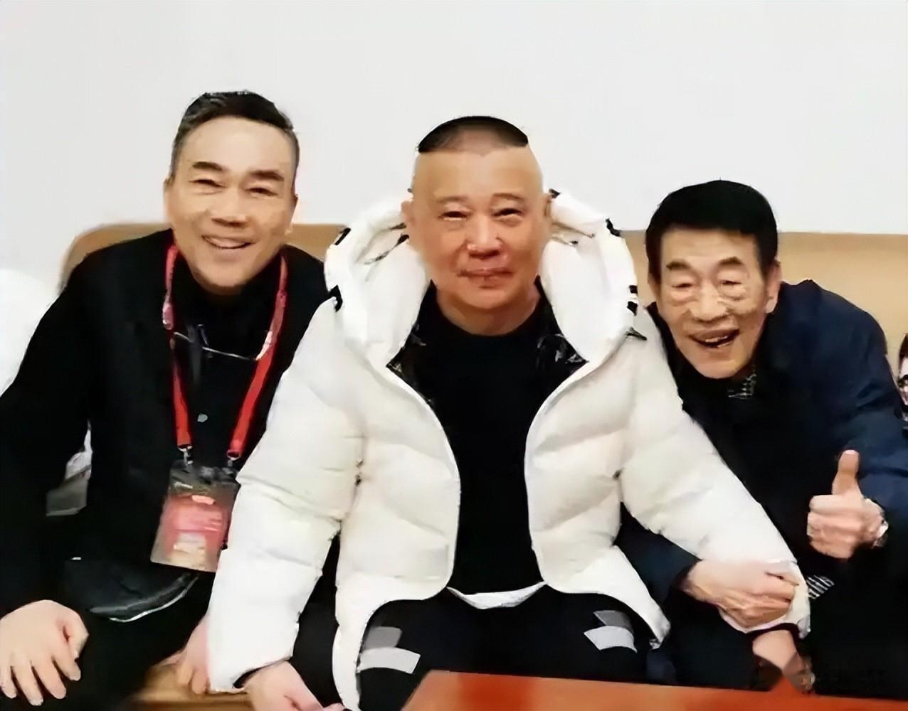 上海德云社开业仅1天,恶心的一幕上演,杨议的“老毛病”又犯了