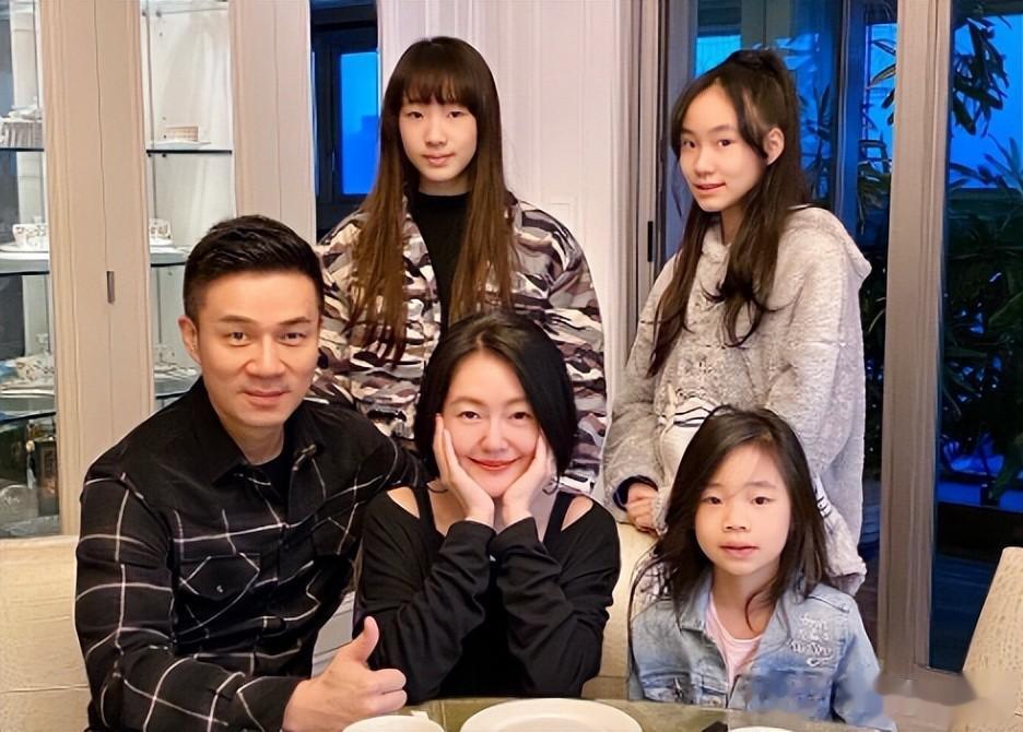 小S老公出卖大S出殡照约妹：照片独一份！小S曾言接受他“乱搞”