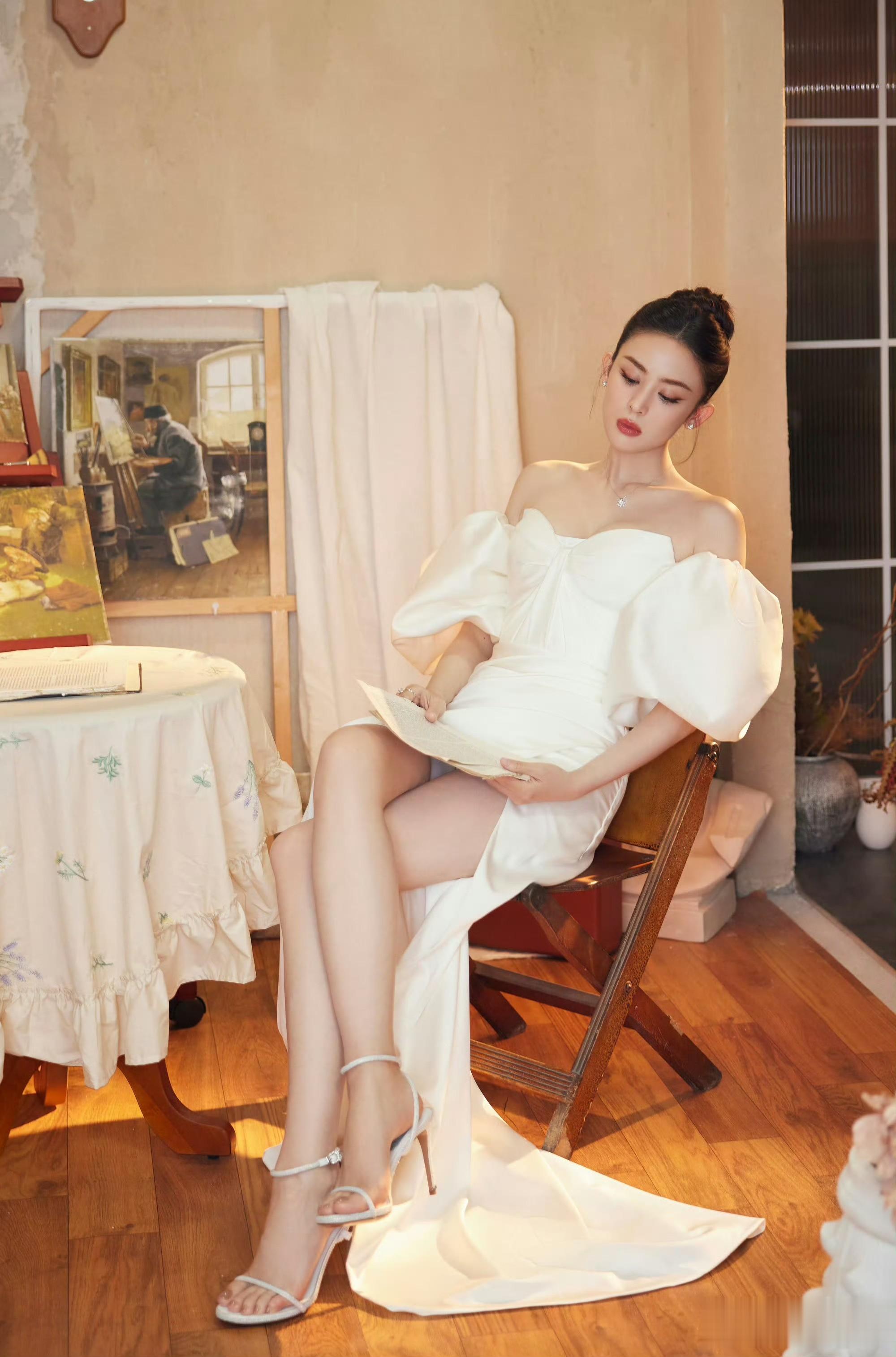 古力娜扎｜这腿，我酸了，太绝了