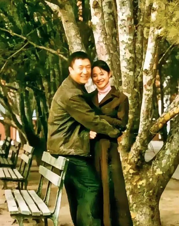 丁嘉丽：年轻时没管好下半身，如今为此付出代价，66岁依旧单身