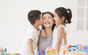 妻子用我的钱养小白脸，我递上离婚协议，让她从女总裁变回打工妹后，她悔疯了