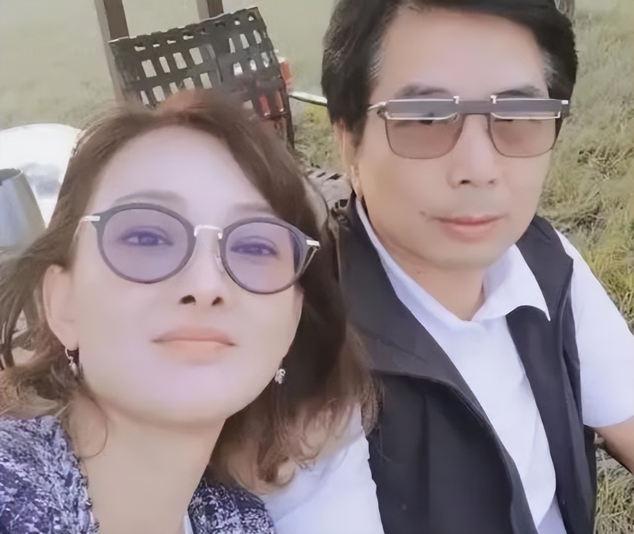 演员牛莉：结婚26年不做饭，连生3个孩子后，被丈夫一家宠成宝