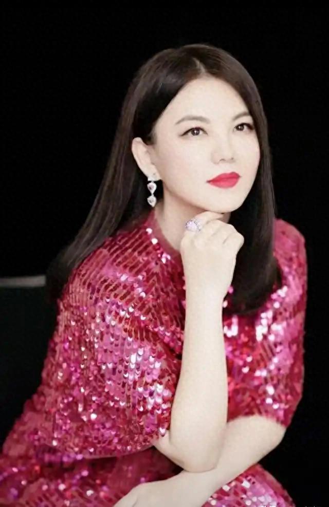 前夫被抓不到1个月,李湘步入闫学晶后尘,遭殃的何止女儿王诗龄