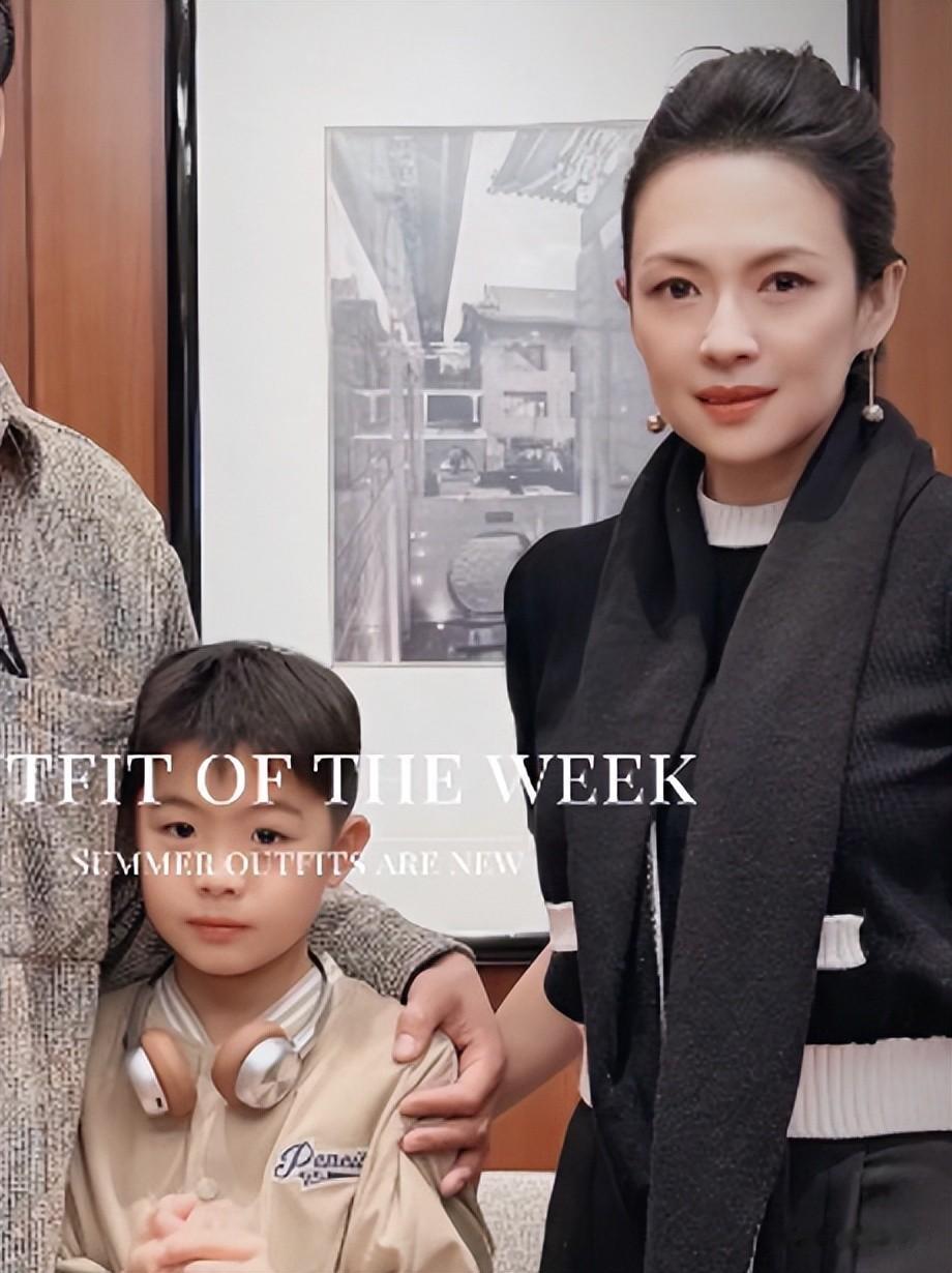 章子怡三亚陪孩子太拼了!被晒到皮肤黝黑、身材走样还长了小肚腩