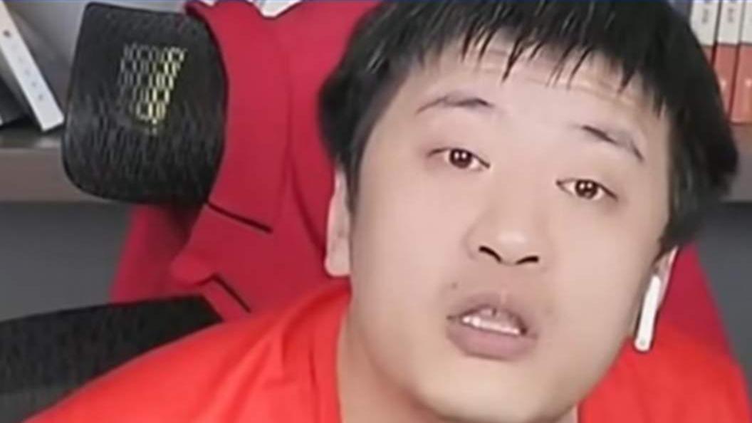 张雪峰“暴走”人生：11家公司背后，谁决定了他的人生结局？