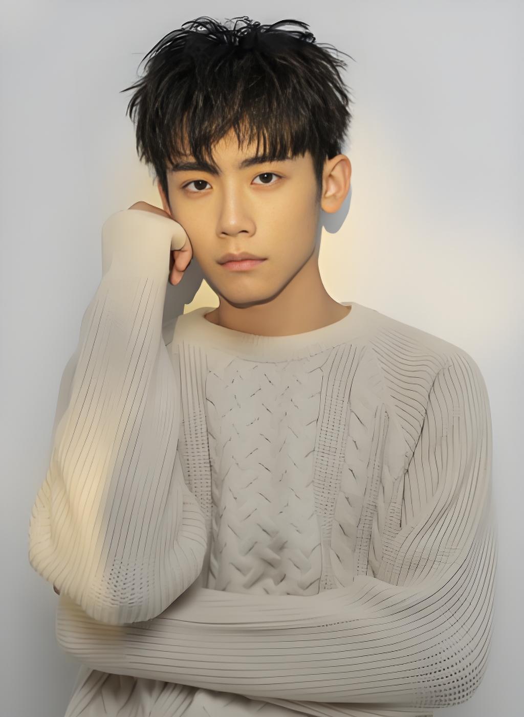 演员李卿与韩国演员金宣虎高度相似，被热议为“内娱金宣虎”