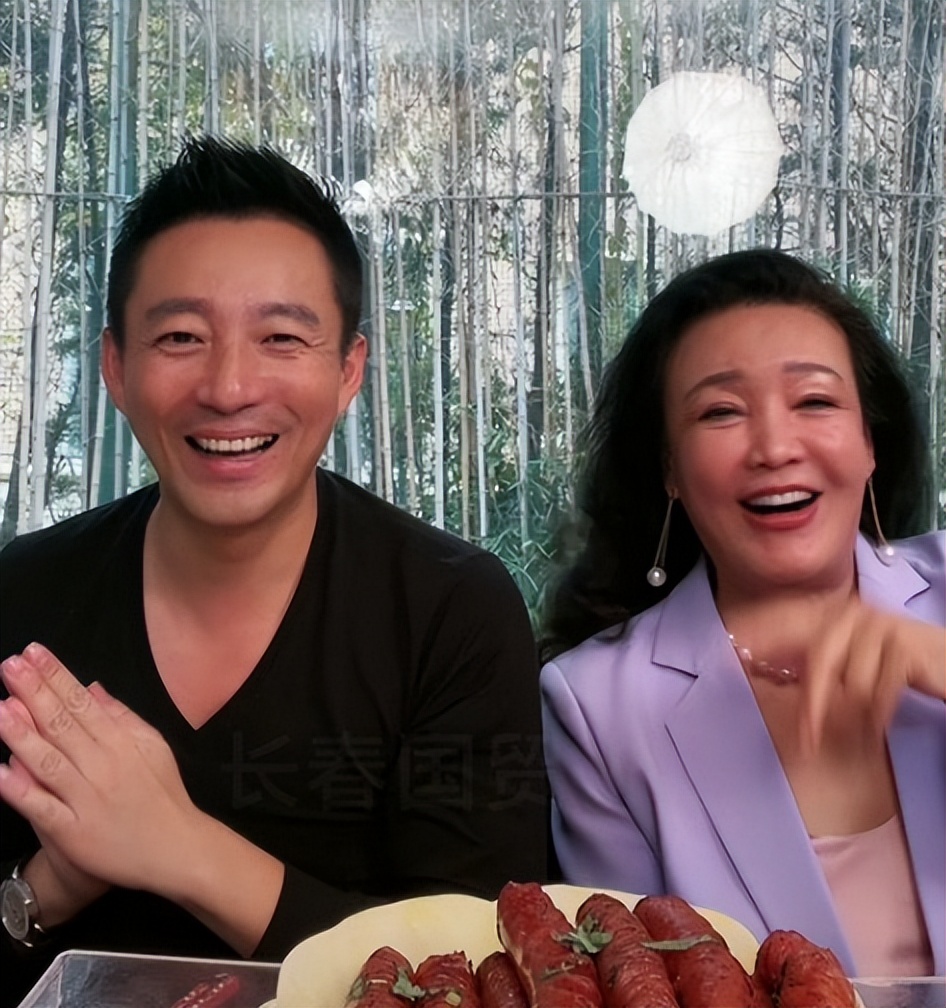 汪小菲喜得三胎，却意外暴露4件荒唐事，大S的话，终于有人信了