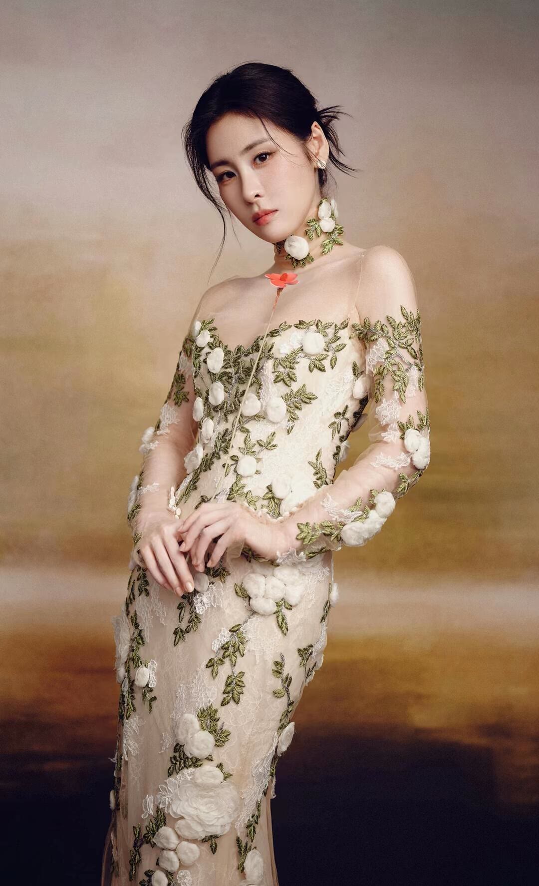 张碧晨，人美歌甜，心善美女
