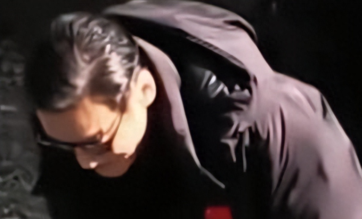 不需要靠演狠角色来证明气场，也不需要说大话博眼球